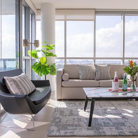 Dharma Home Suites Miami Beach At Monte Carlo Екстериор снимка