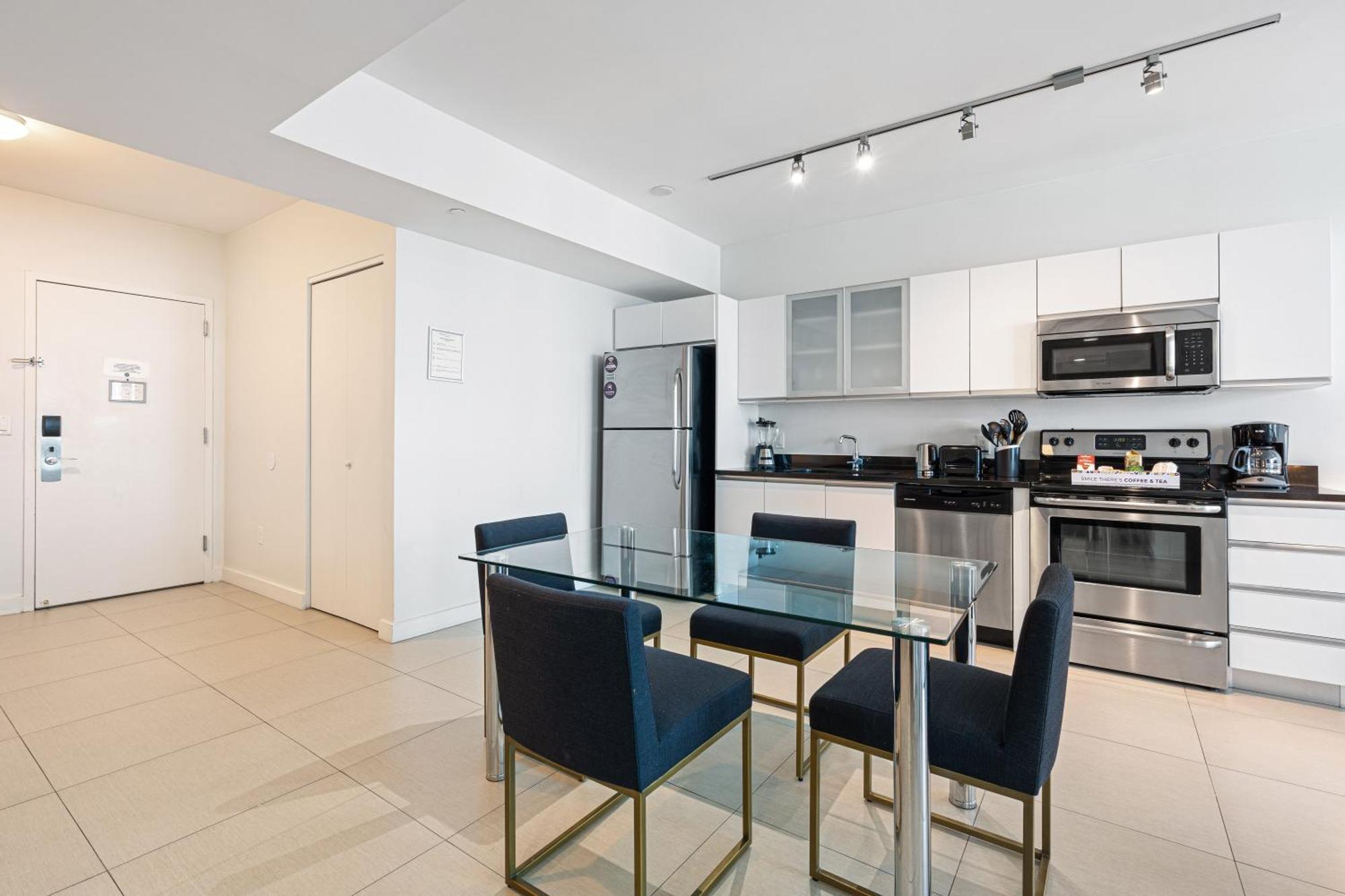 Dharma Home Suites Miami Beach At Monte Carlo Екстериор снимка