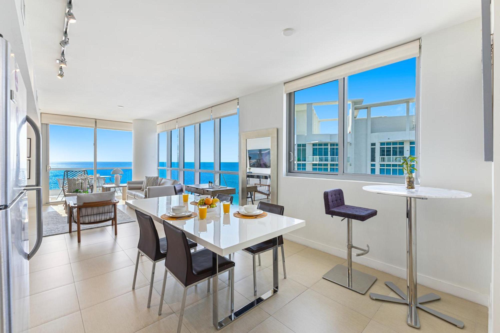 Dharma Home Suites Miami Beach At Monte Carlo Екстериор снимка