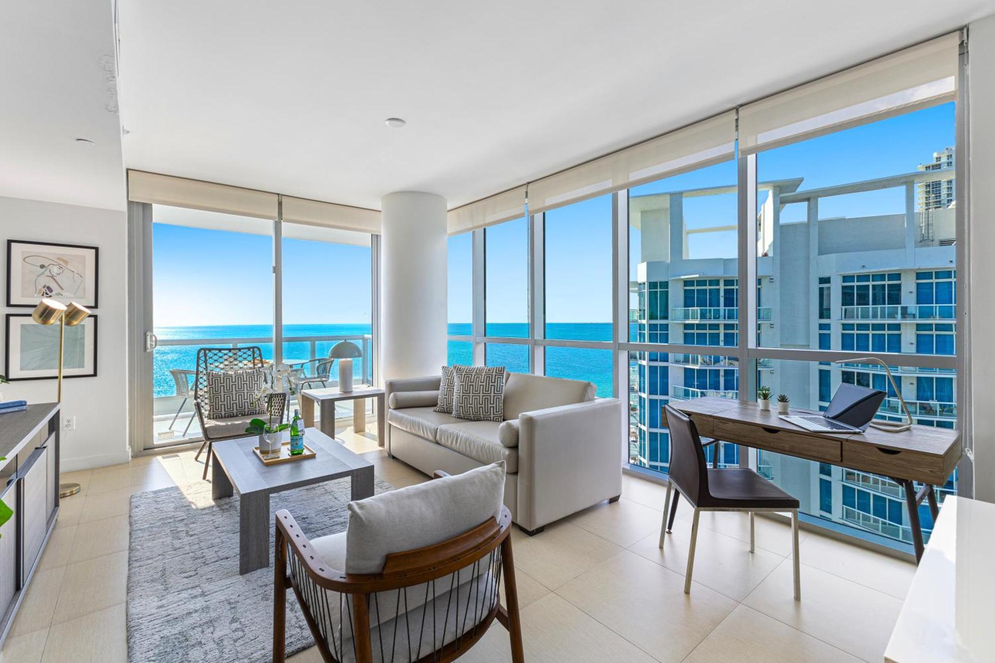 Dharma Home Suites Miami Beach At Monte Carlo Екстериор снимка